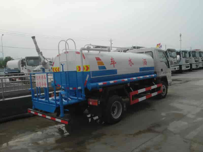 最便宜5噸灑水車(不上戶）【熱銷】