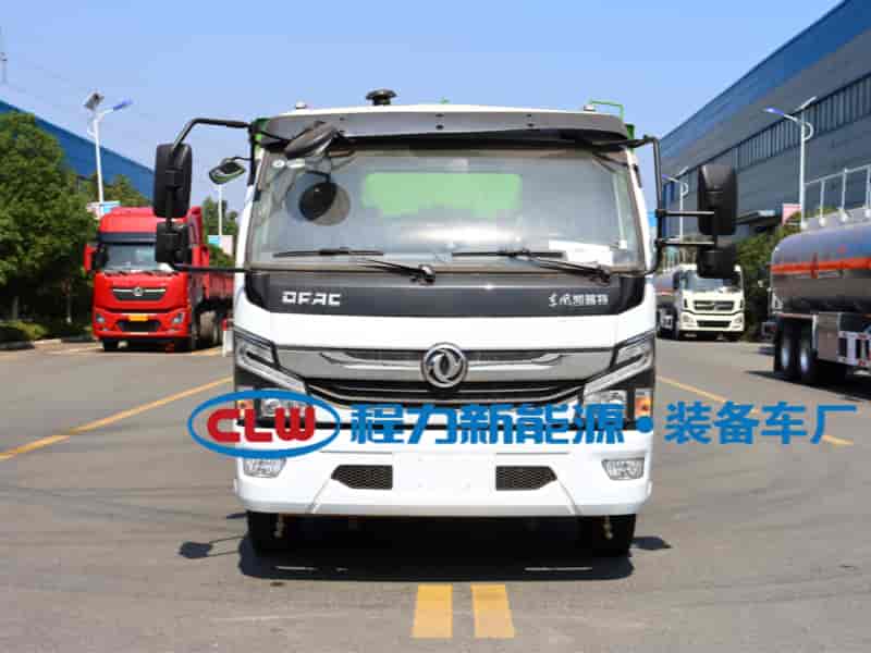 東風(fēng)多利卡洗掃車