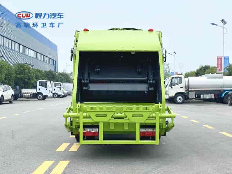 東風多利卡6方壓縮式垃圾車
